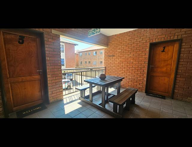 17 BEDROOM APARTMENT BLOCK FOR SALE IN RUSTENBURG CENTRAL